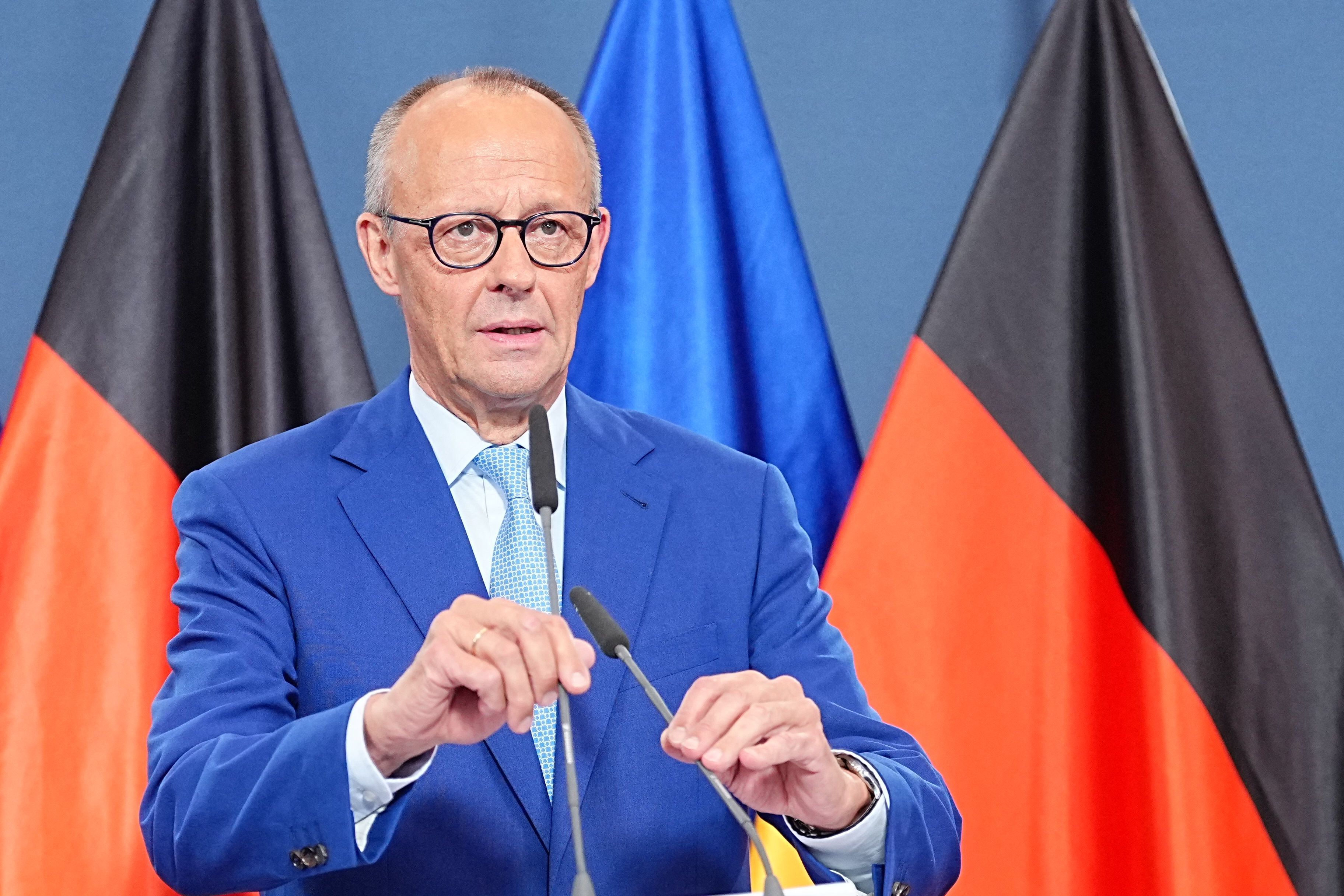 Bundeskanzler Friedrich Merz (CDU) gibt nach den Wahlen in Berlin und Mecklenburg-Vorpommern im Konrad-Adenauer-Haus ein Statement ab.