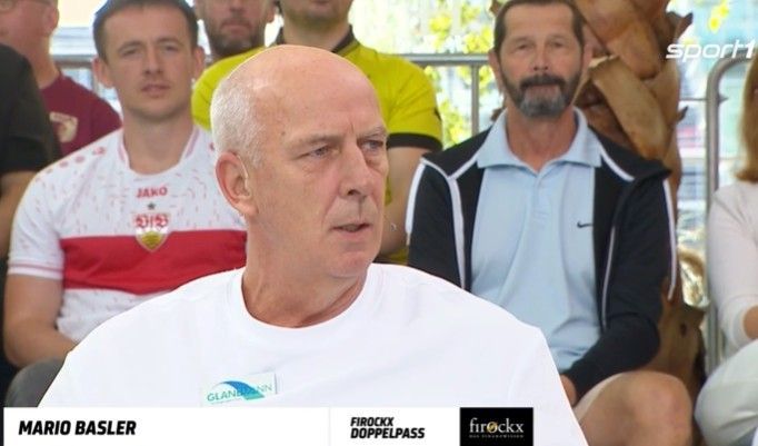 Mario Basler sitzt als Experte im „Doppelpass“.