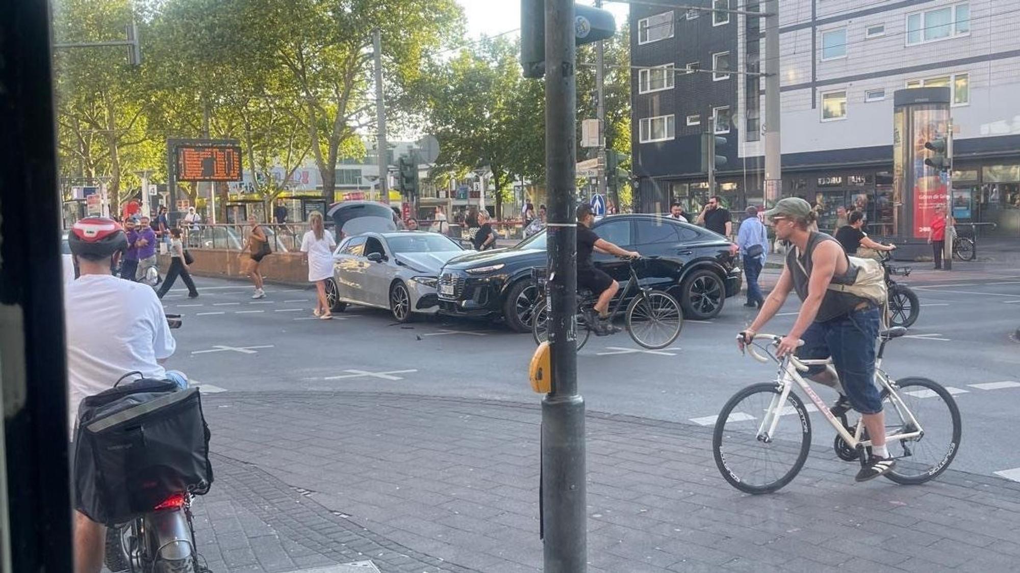 Unfall auf Kreuzung