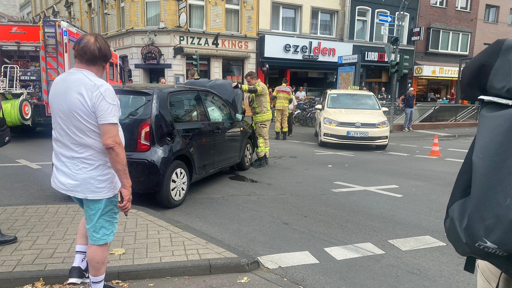 Unfall auf Kreuzung