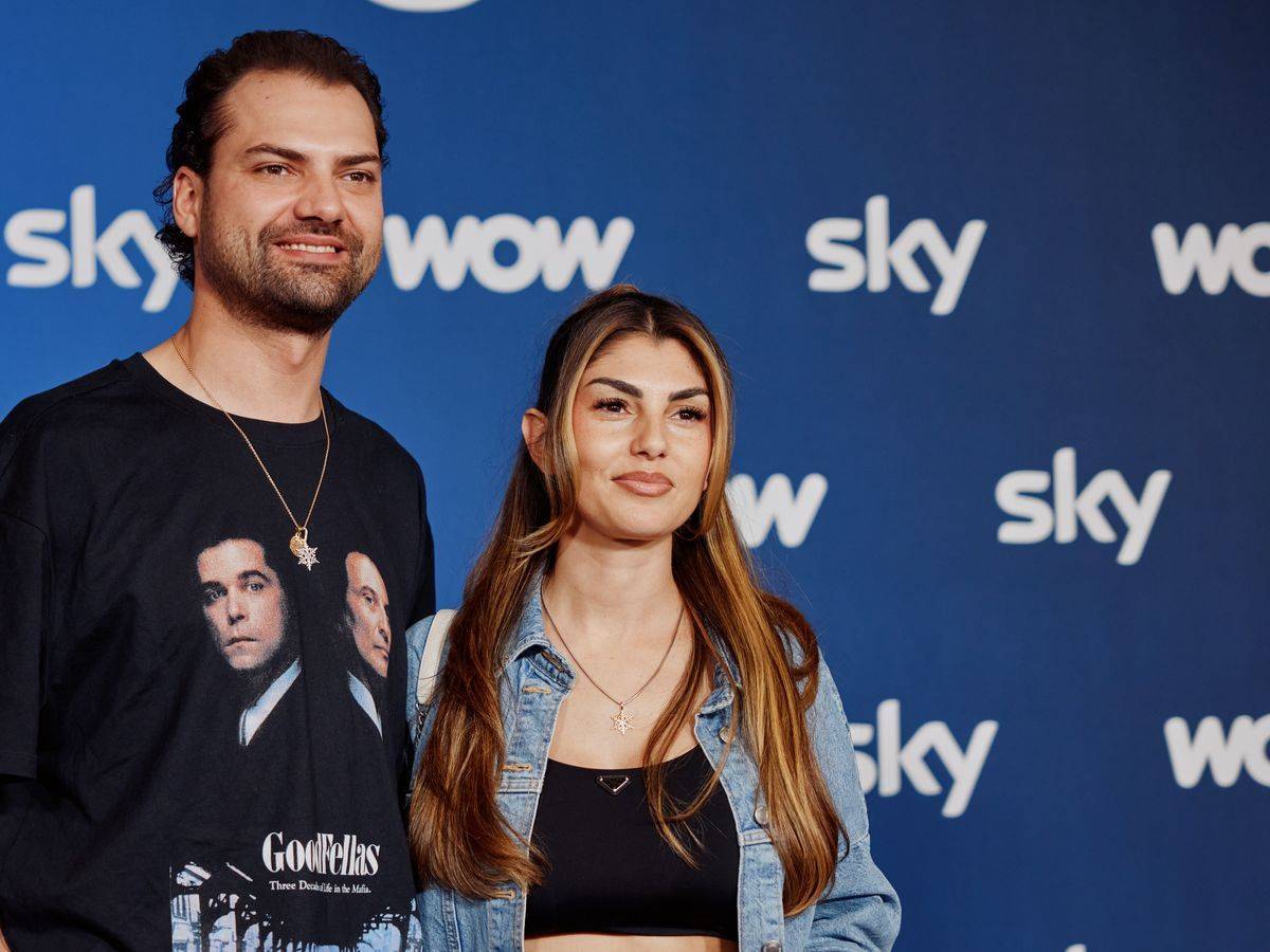 Jimi Blue Ochsenknecht hat im Podcast von Barbara Schöneberger verraten, dass die Dreharbeiten für seine Serie mit Ex-Freundin Yeliz Koc unterbrochen werden mussten. (Bild: 2026 Getty Images/Bojan Ritan)
