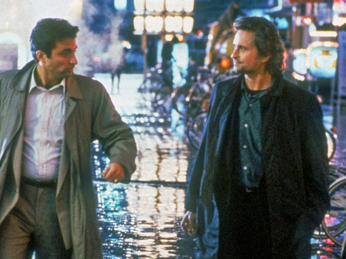 US-Cops Nick Conklin (Michael Douglas, rechts) und sein Kollege Charlie Vincent (Andy Garcia) beginnen, auf eigene Faust in Japans Unterwelt zu ermitteln. (Bild: Paramount Pictures)