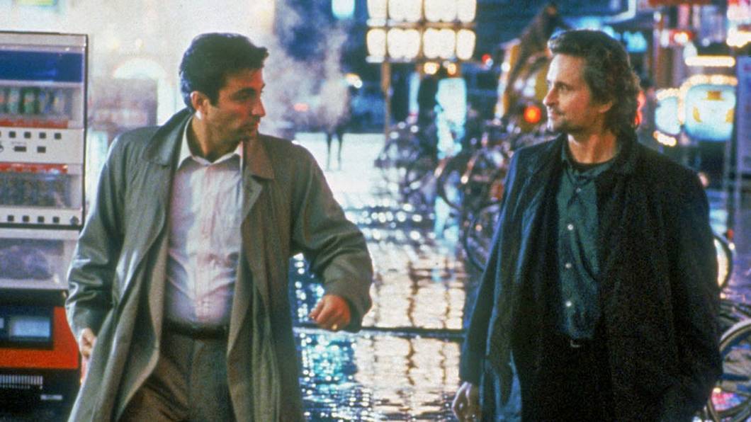 US-Cops Nick Conklin (Michael Douglas, rechts) und sein Kollege Charlie Vincent (Andy Garcia) beginnen, auf eigene Faust in Japans Unterwelt zu ermitteln. (Bild: Paramount Pictures)