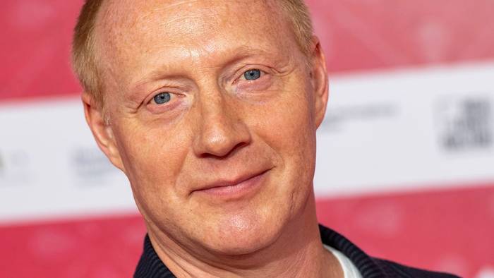 ADHS wurde bei Schauspieler Simon Schwarz erst spät diagnostiziert. (Bild: 2021 Getty Images for Constantin Film/Hannes Magerstaedt)