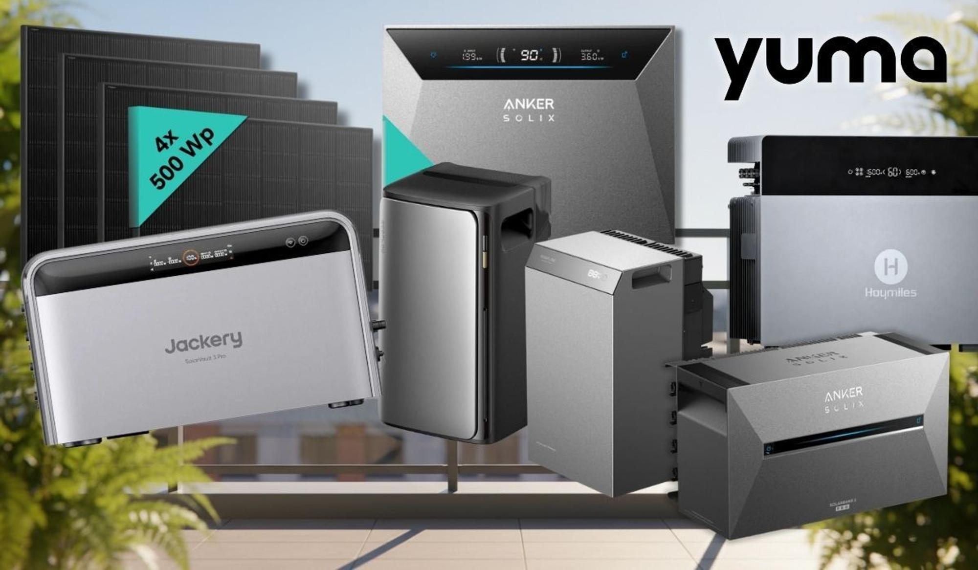 Grafische Produktcollage mit vier dunklen Solarmodulen und mehreren Batteriespeichern für Balkonkraftwerke. Zu sehen sind Speicher von Jackery, Anker SOLIX, EcoFlow und Hoymiles; oben rechts ist das Yuma-Logo platziert.