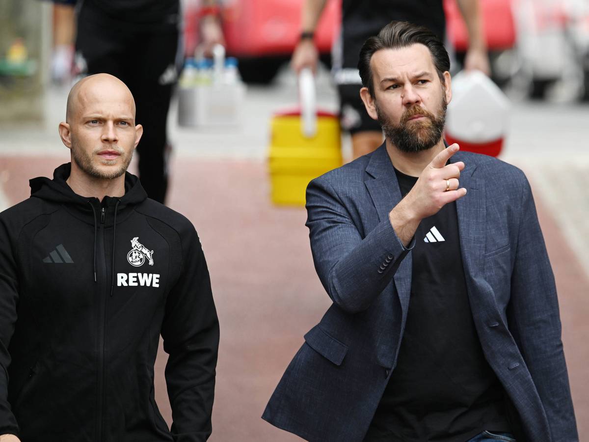 Geschäftsführer Thomas Kessler (1. FC Köln) und Trainer René Wagner im Südstadion.
