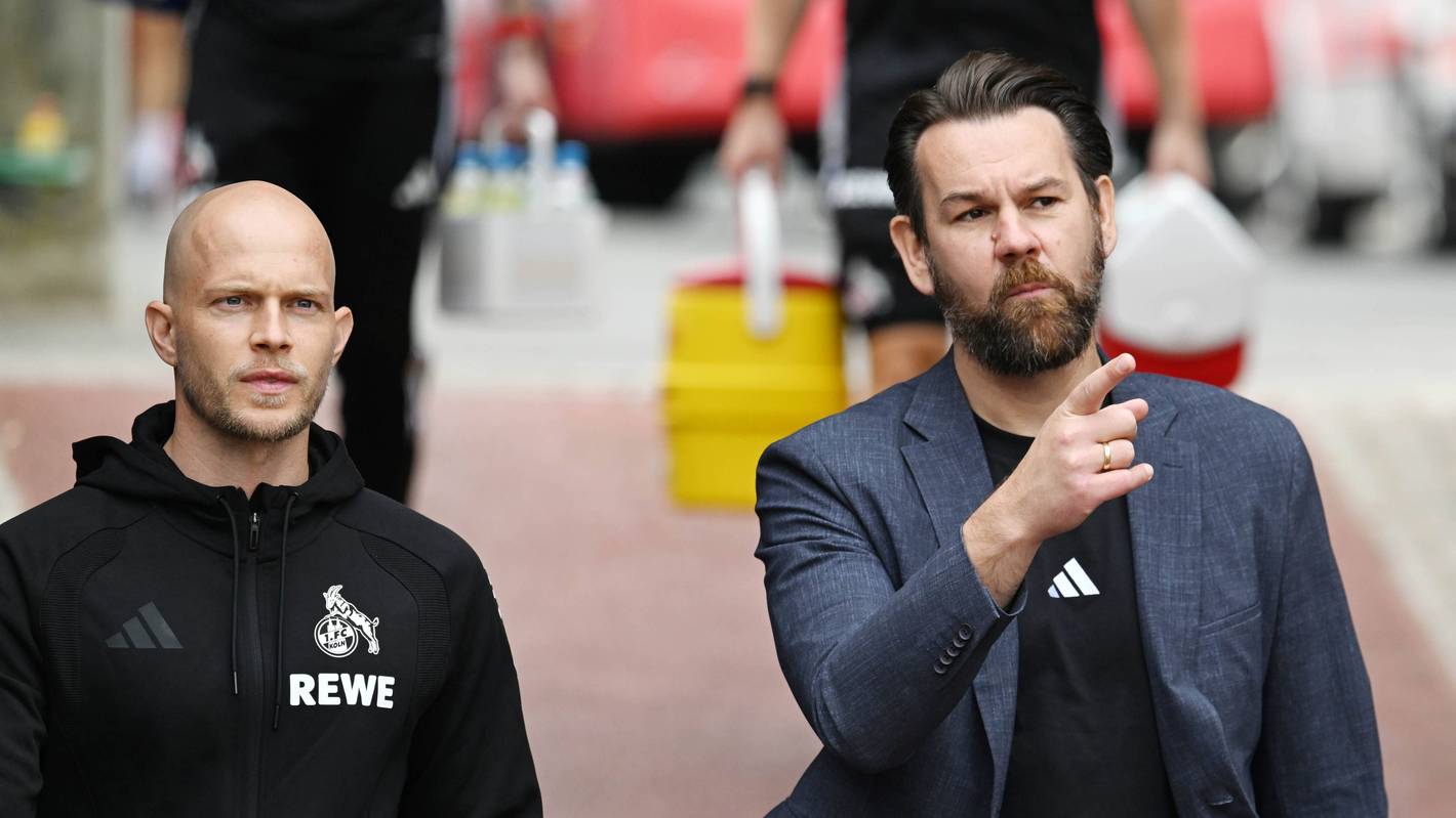 Geschäftsführer Thomas Kessler (1. FC Köln) und Trainer René Wagner im Südstadion.