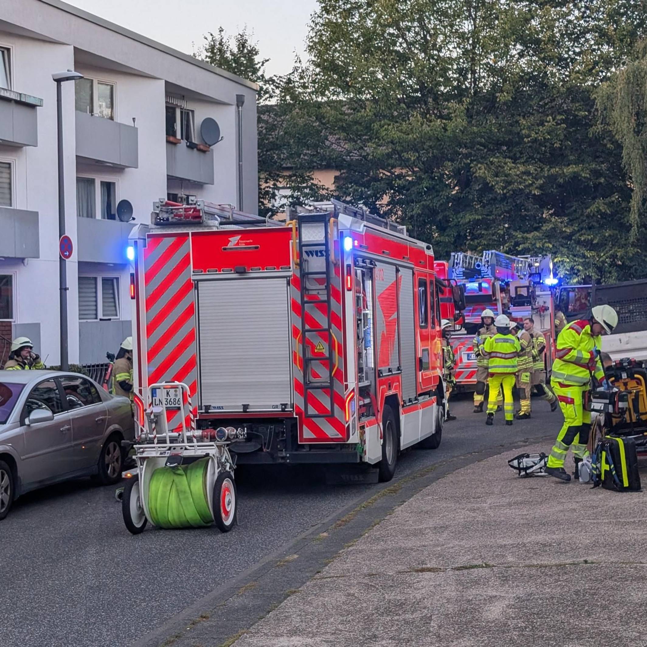 Die Feuerwehr in Köln-Mülheim.