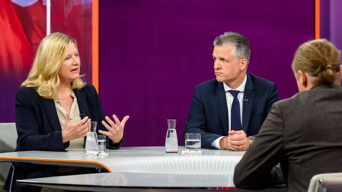 Ein Teil der Abgeordneten habe „die Faust in der Tasche“ und wolle den Kanzler loswerden, so die Meinung der „RND“-Chefredakteurin Eva Quadbeck. (Bild: ZDF/Svea Pietschmann )