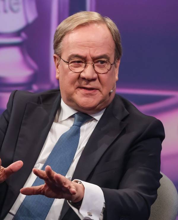 Armin Laschet bei „Maischberger“: Der CDU-Politiker hält die Wahlergebnisse in den Bundesländern Sachsen-Anhalt, Mecklenburg-Vorpommern und Berlin für einen „Warnschuss“. (Bild: WDR/Oliver Ziebe,)