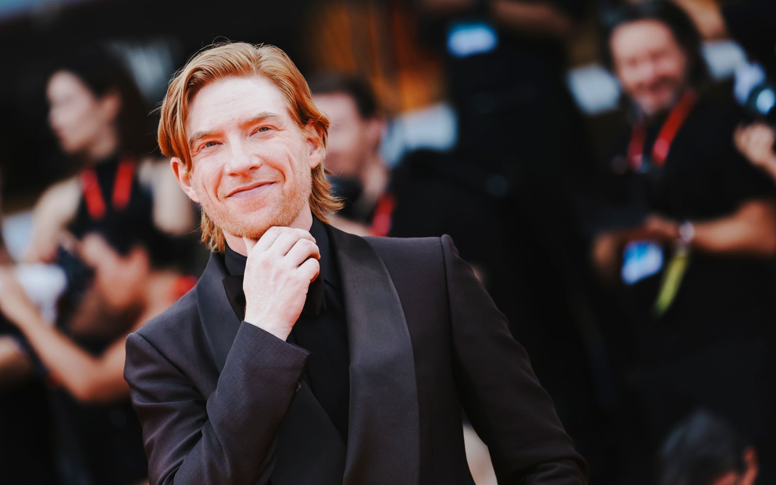 „The Paper“ hat seinen Blick auf Journalisten verändert, sagt Serien-Star Domhnall Gleeson. (Bild: 2026 Getty Images/Vittorio Zunino Celotto)