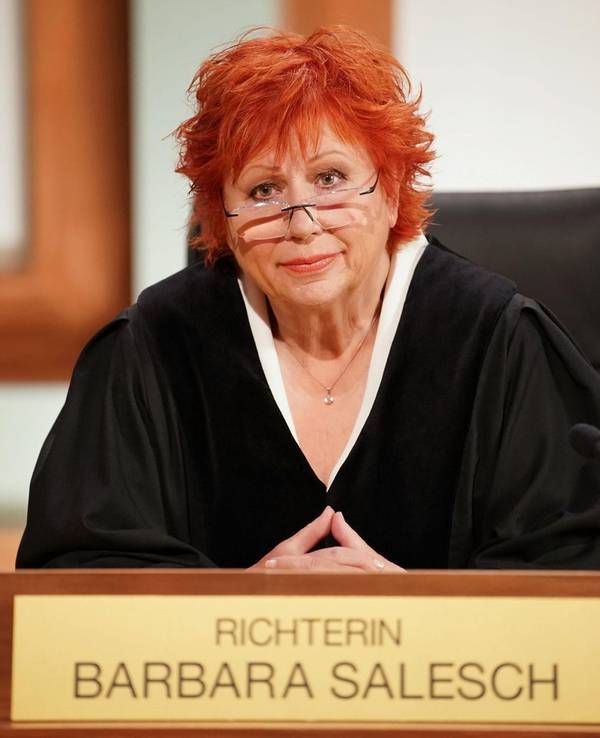 Vor drei Jahren kehrte Barbara Salesch aus dem Ruhestand ins Fernsehen zurück. Ein Comeback, dass sie nicht bereut habe, wie sie sagt. (Bild: RTL / Stefan Gregorowius)