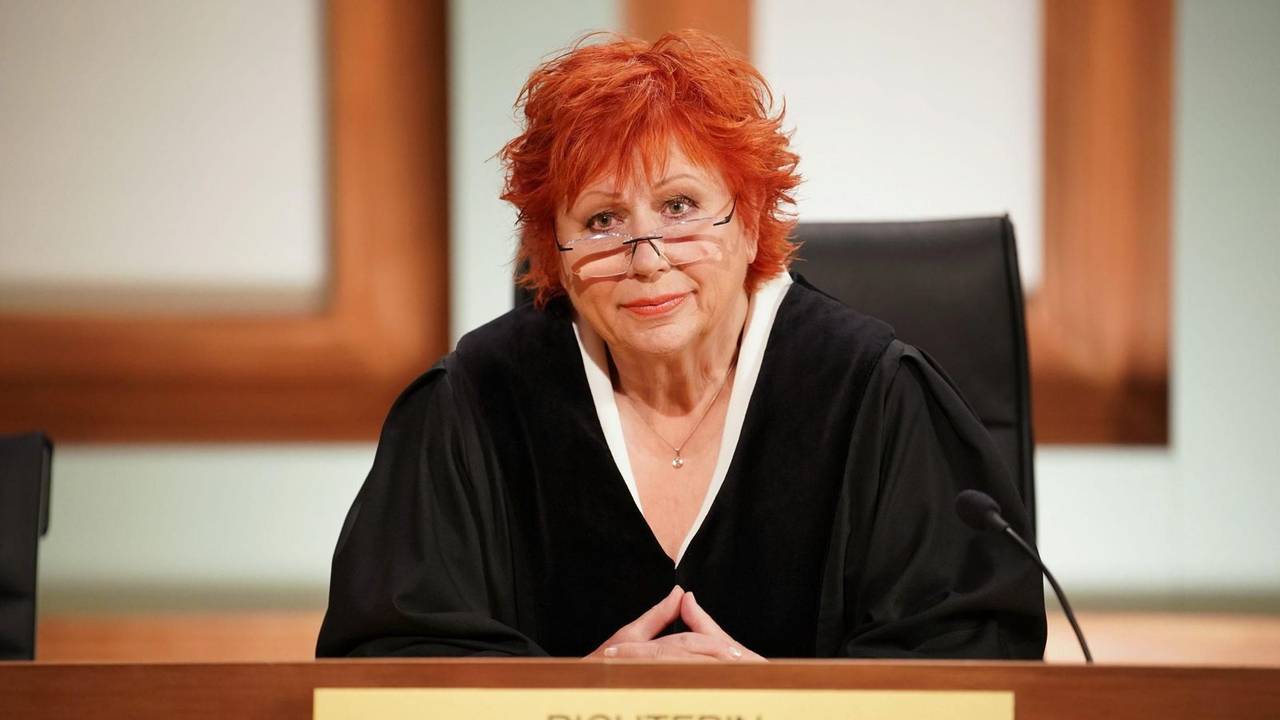 Vor drei Jahren kehrte Barbara Salesch aus dem Ruhestand ins Fernsehen zurück. Ein Comeback, dass sie nicht bereut habe, wie sie sagt. (Bild: RTL / Stefan Gregorowius)
