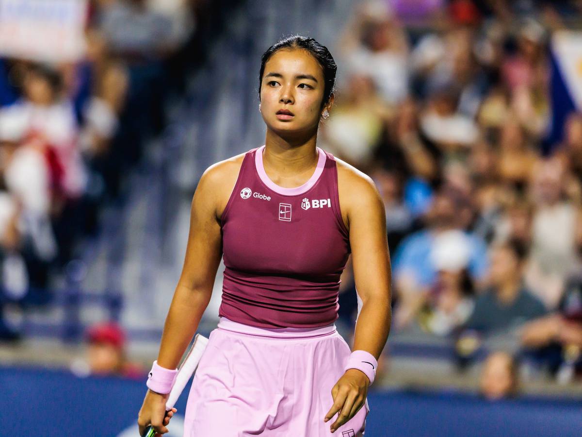 Alexandra Eala auf dem Court.