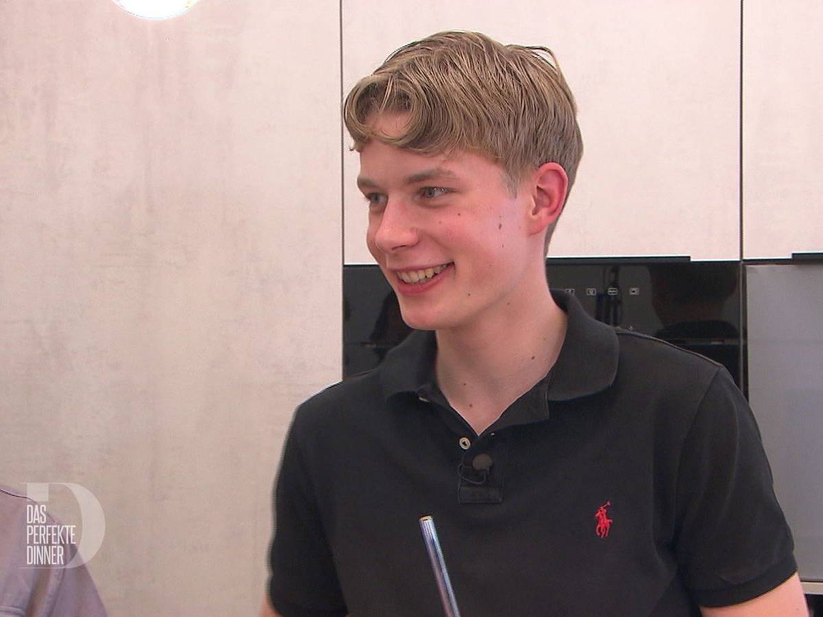 Mit 19 Jahren ist Noah aus Berlin bereits auf dem Weg zum Sternekoch. (Bild: RTL)