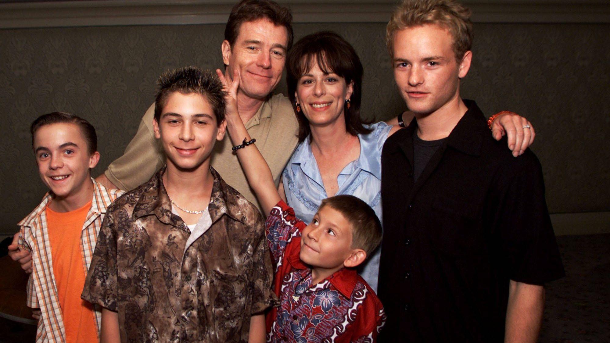 Auch in Deutschland sehr populär: Die Stars von „Malcom mittendrin“ (im Uhrzeigersinn von oben links): Bryan Cranston, Jane Kaczmarek, Christopher Kennedy Masterson, Erik Per Sullivan, Justin Berfield und Frankie Muniz.