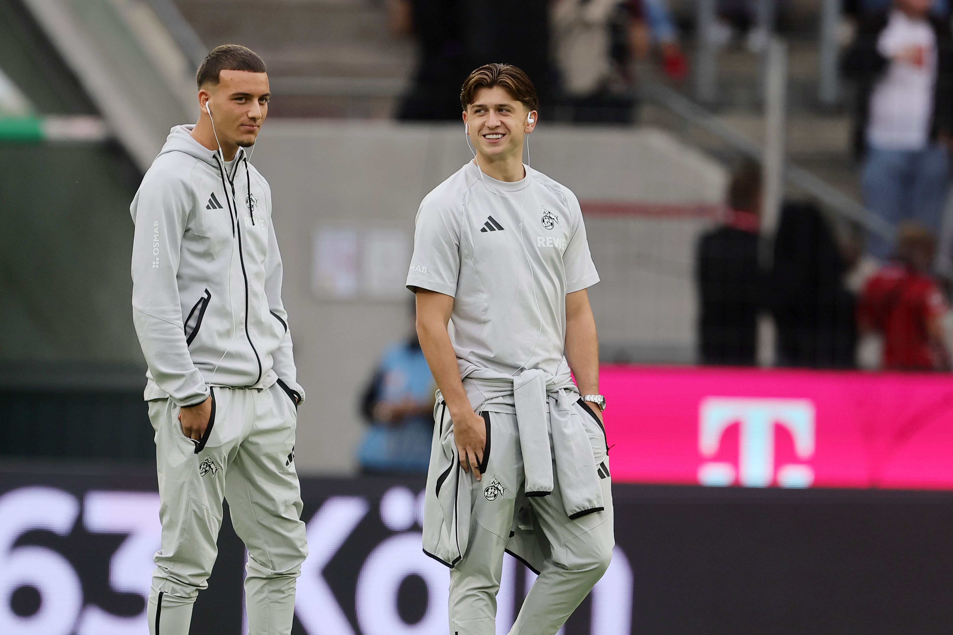 Said El Mala und Mikey Moore vor dem Spiel gegen Bremen.