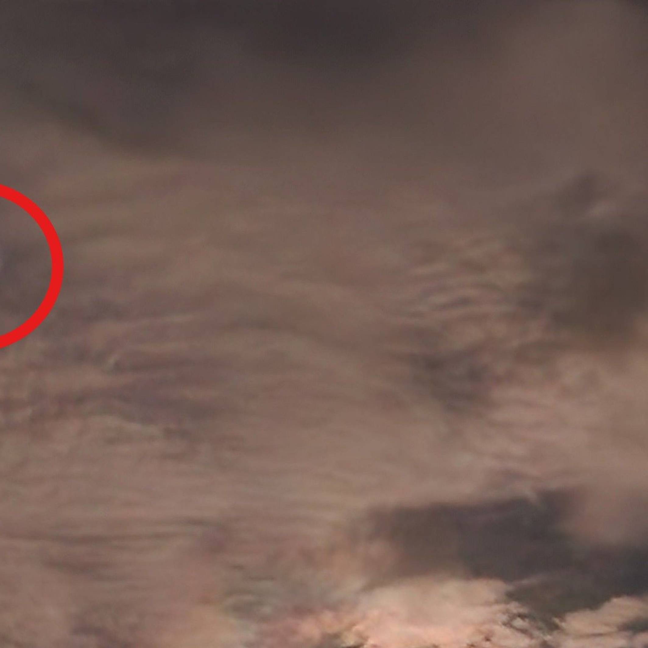Die ISS war auch am Troisdorfer Himmel zu sehen. Fotografiert am Mittwochabend um 20.33 Uhr.