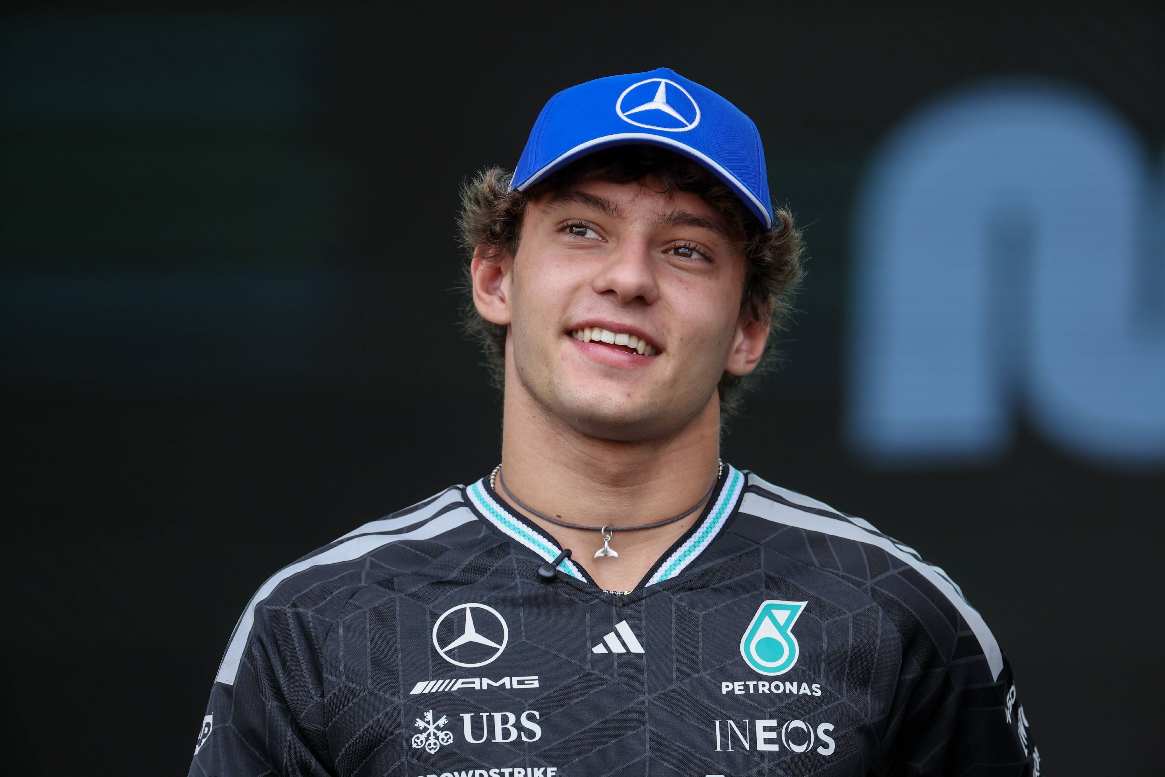 25.09.2026. Azerbaijan. Baku. Mercedes -AMG PETRONAS Formula One Team driver Kimi Antonelli at a meeting with fans at the Formula 1 Azerbaijan Grand Prix in Baku. Alexey Belkin/NEWS.ru BelkinxAlexey
