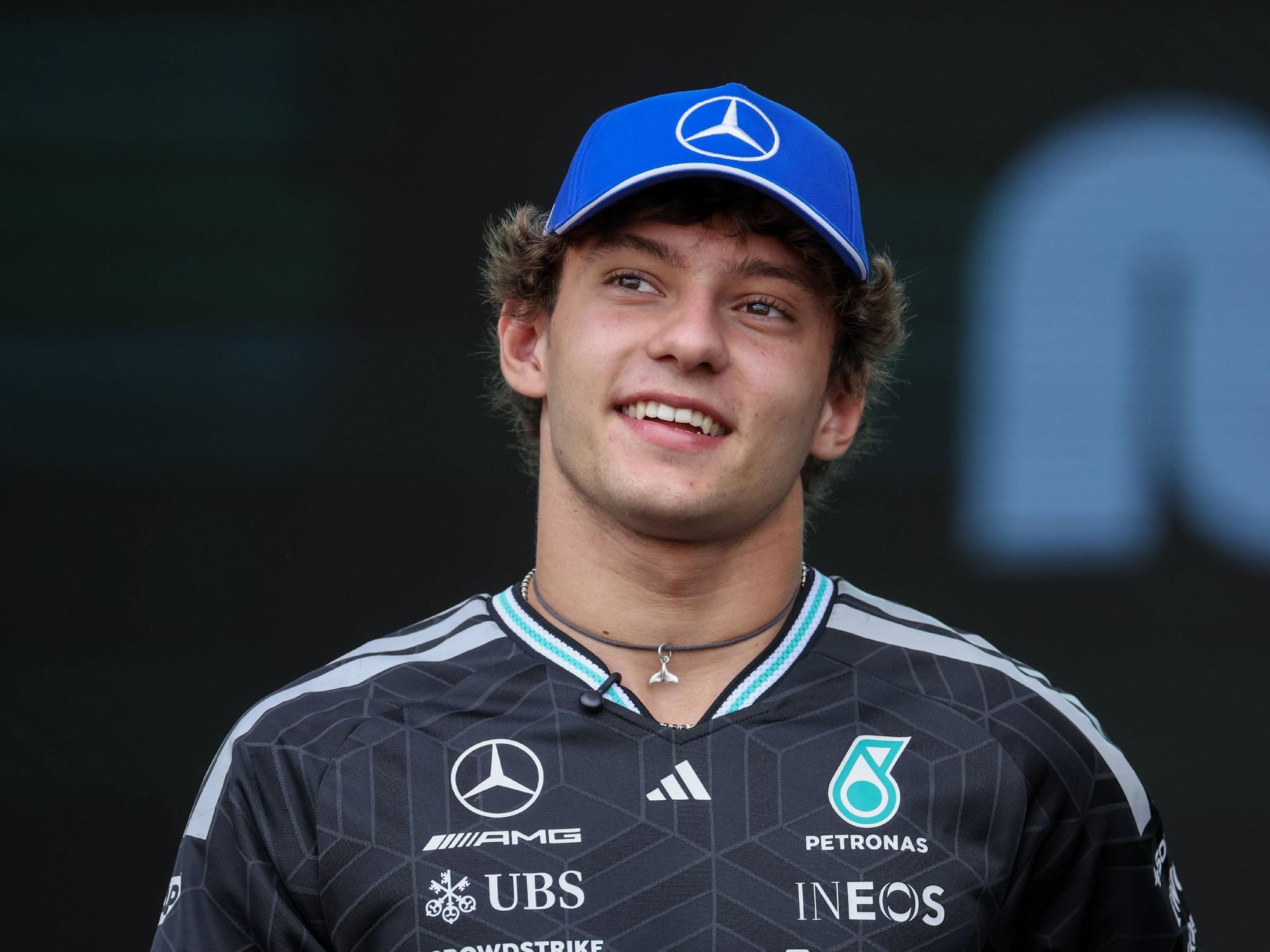25.09.2026. Azerbaijan. Baku. Mercedes -AMG PETRONAS Formula One Team driver Kimi Antonelli at a meeting with fans at the Formula 1 Azerbaijan Grand Prix in Baku. Alexey Belkin/NEWS.ru BelkinxAlexey
