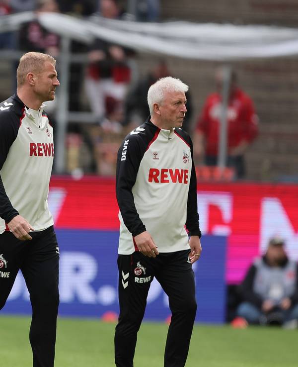 Max Weuthen, Lukas Sinkiewicz und Armin Reutershahn beim Spiel gegen Heidenheim.