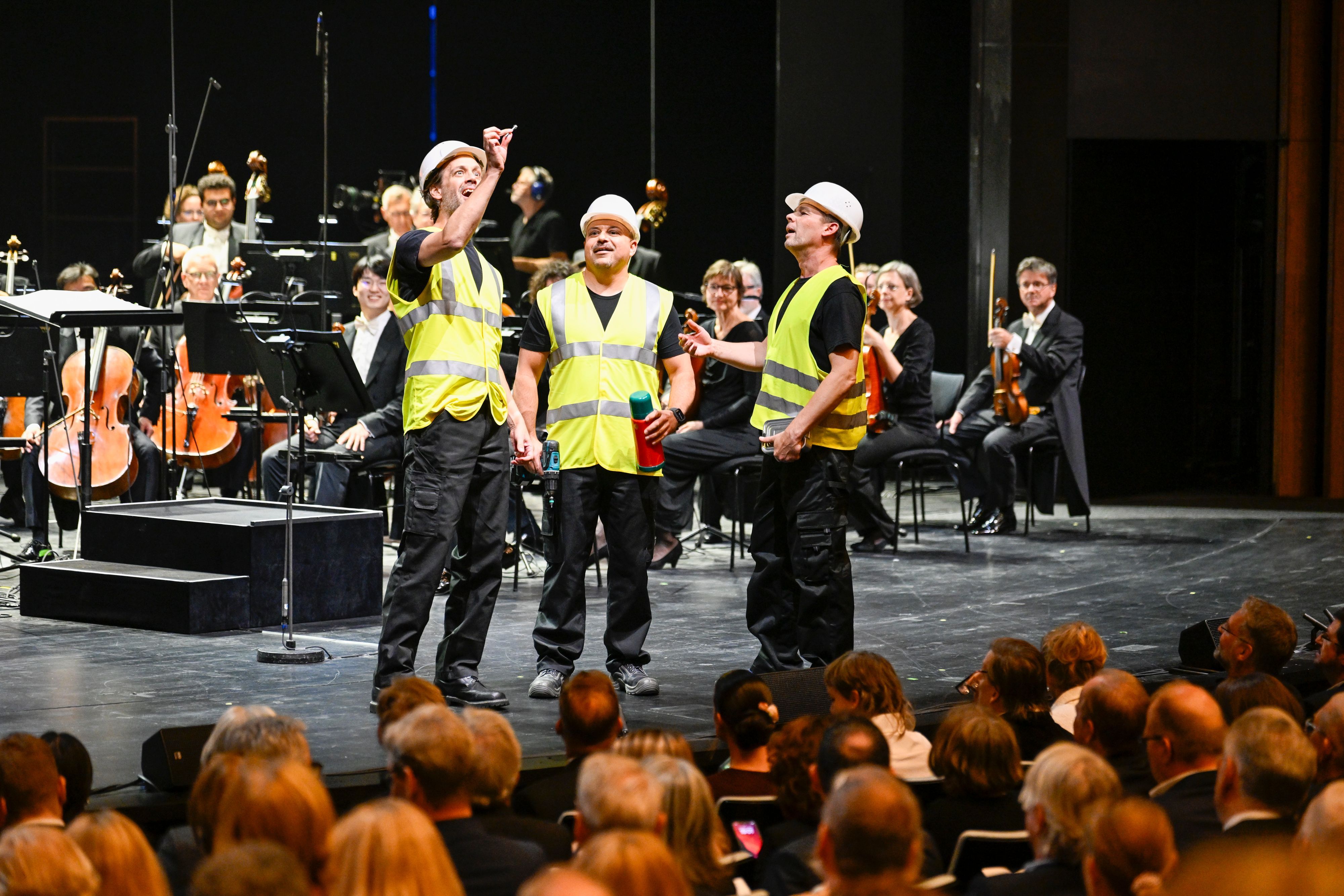 24.09.2026, Köln: Festakt zur Wiedereröffnung der Kölner Oper und des Schauspielhauses. Das Schauspiel Köln feiert das Ende der Sanierung der Kölner Bühnen, welche 14 Jahre gedauert und über 1,5 Milliarden Euro gekostet hat. Foto: Uwe Weiser