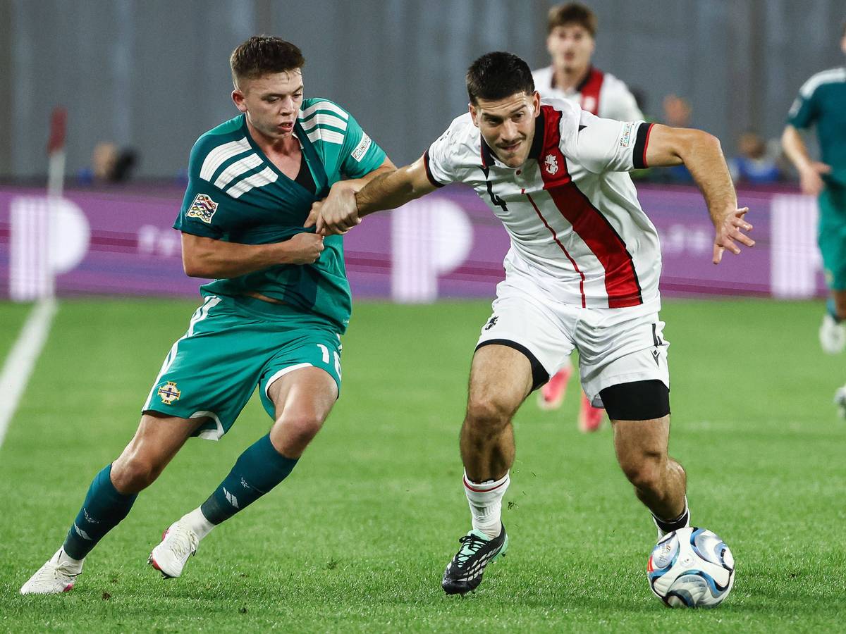 Luka Lochoshvili im Spiel gegen Nordirland.