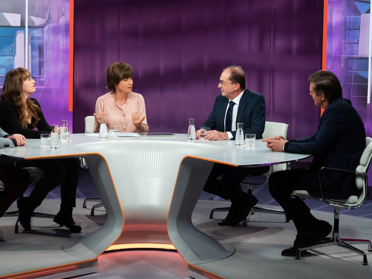 „Ich finde das wirklich eine Schande, wie Sie hier gerade mit der zukünftigen Bürgermeisterin umgehen“, warf Heidi Reichinnek dem Innenminister vor. (Bild: ZDF/Jule Roehr )