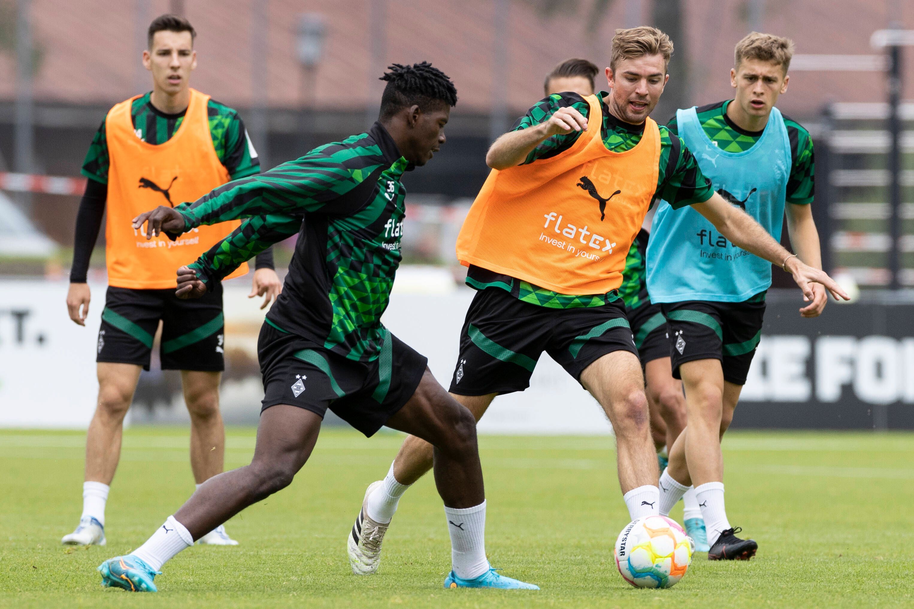 Breel Embolo im Training für Borussia Mönchengladbach.