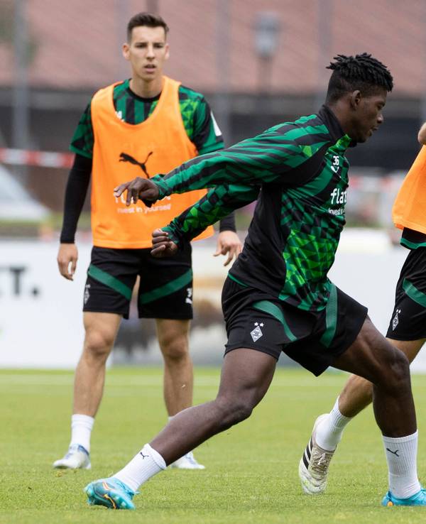 Breel Embolo im Training für Borussia Mönchengladbach.