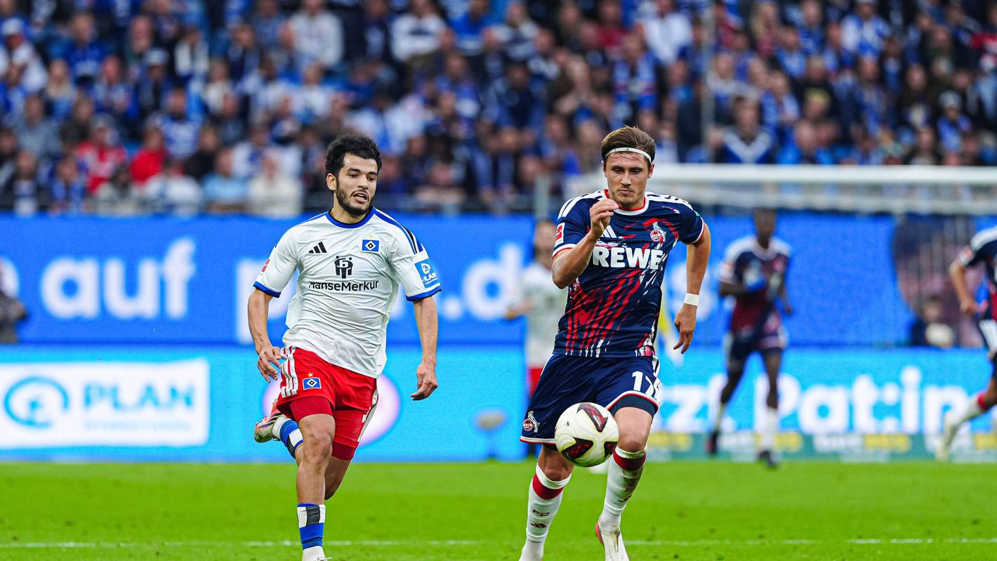 Zakaria El Ouahdi im Duell mit Alessio Castro-Montes.
