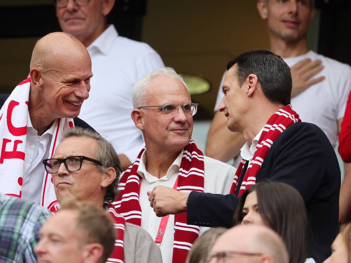 Präsident Jörn Stobbe und seine Vize Jörg Alvermann sowie Ulf Sobek (1. FC Köln) beim Heimspiel gegen Werder Bremen am 12. September 2026.