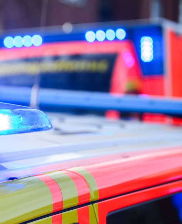Vier Menschen sind bei dem Unfall schwer verletzt worden. (Symbolbild)