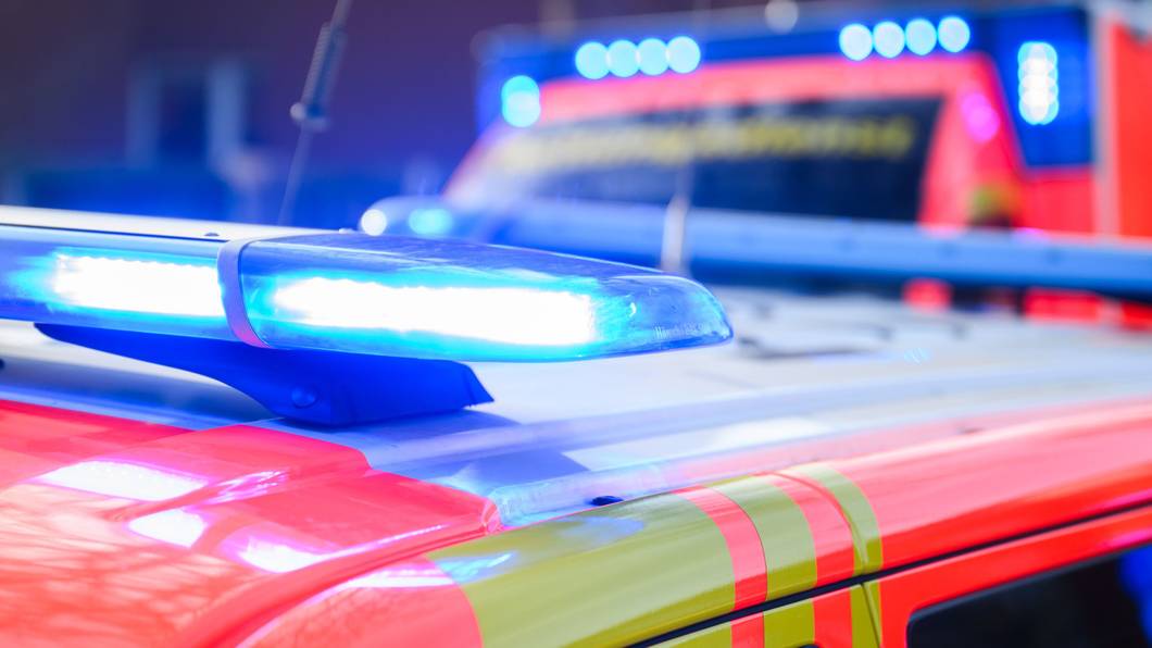 Vier Menschen sind bei dem Unfall schwer verletzt worden. (Symbolbild)