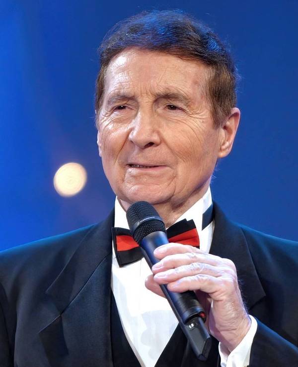 Freddy Quinn - hier bei einem TV-Auftritt 2005 - feiert am 27. September seinen 95. Geburtstag. (Bild: IMAGO / STAR-MEDIA)