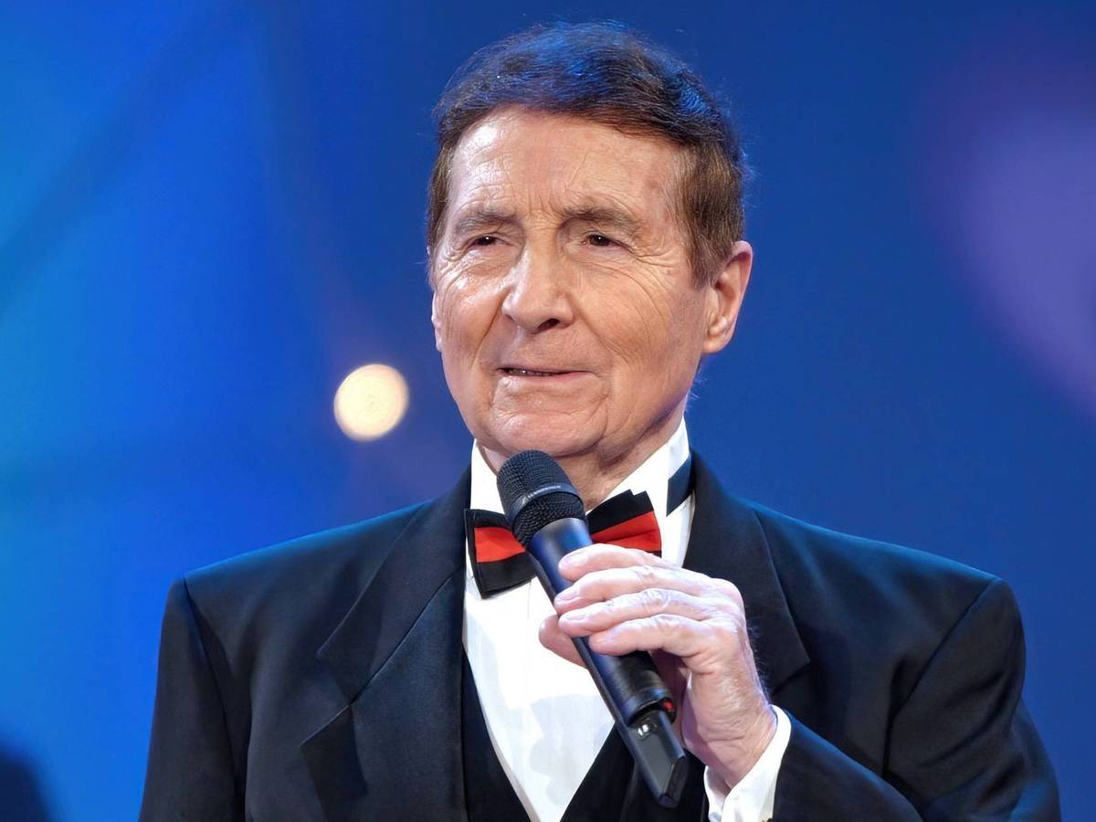 Freddy Quinn - hier bei einem TV-Auftritt 2005 - feiert am 27. September seinen 95. Geburtstag. (Bild: IMAGO / STAR-MEDIA)