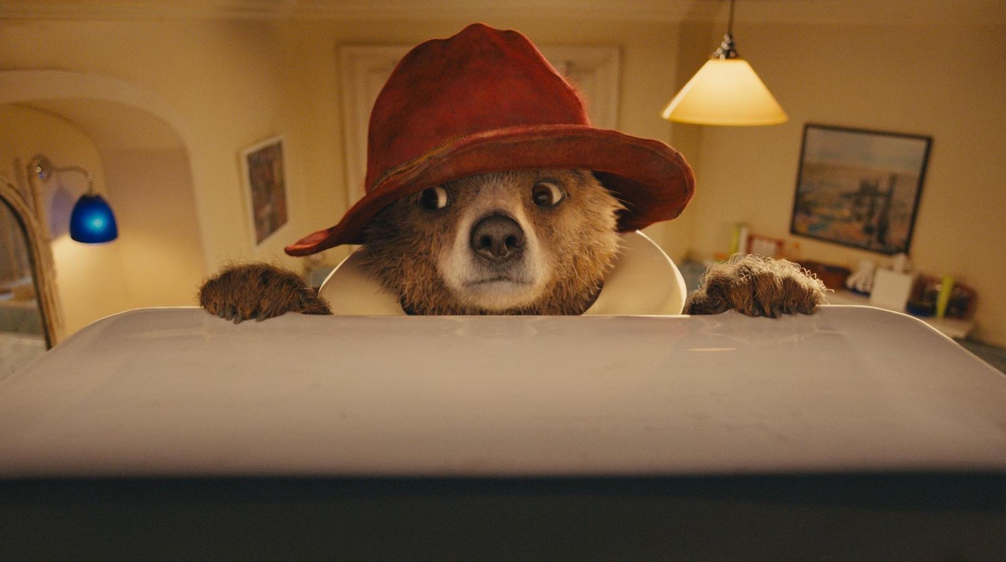 Paddington stiftet Chaos - unbeabsichtigt, natürlich. (Bild: RTL / P&Co. Ltd.SC 2014. Licensed on behalf of Studiocanal S.A. by Copyrights Group)