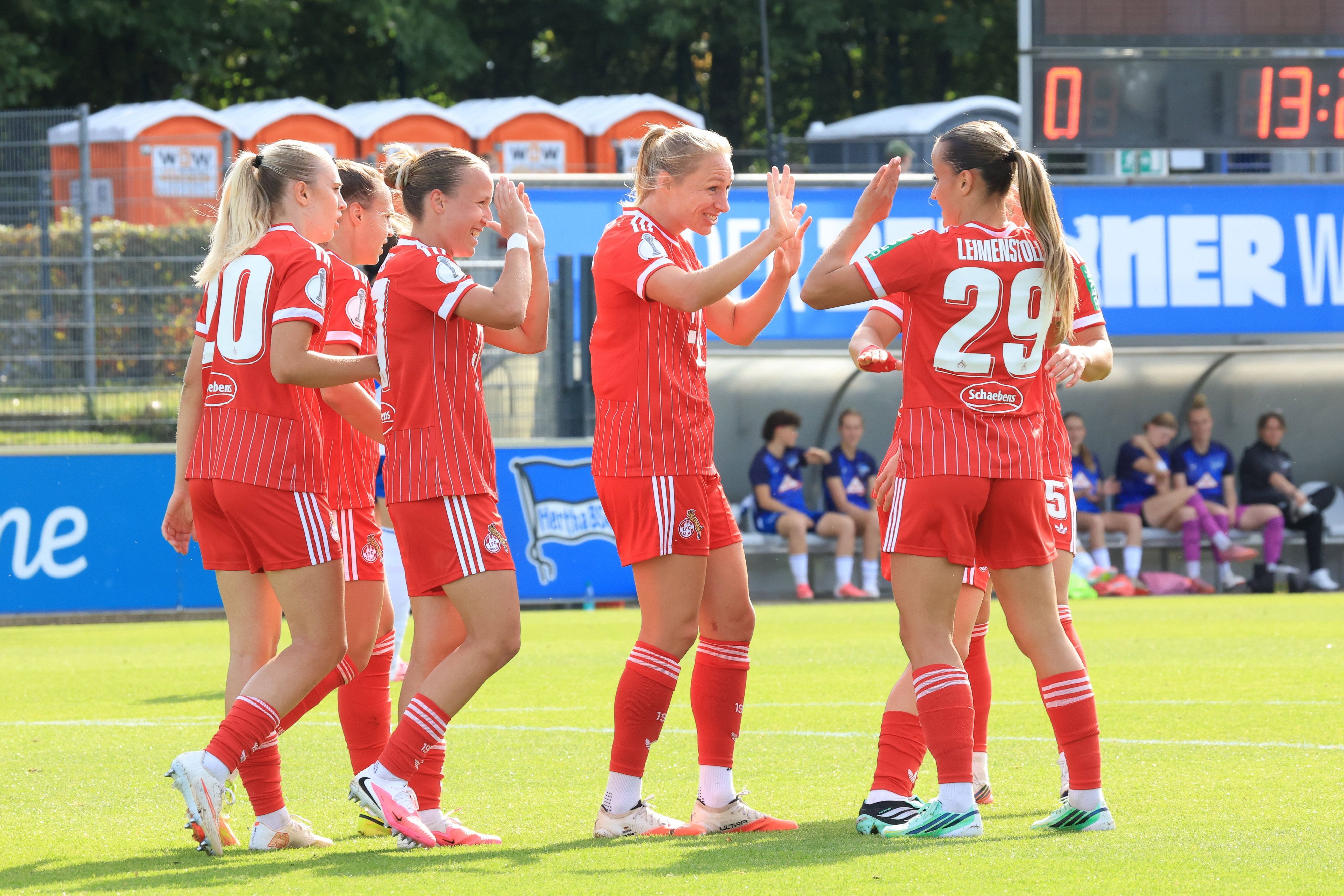Jubel bei den FC-Frauen in Berlin.
