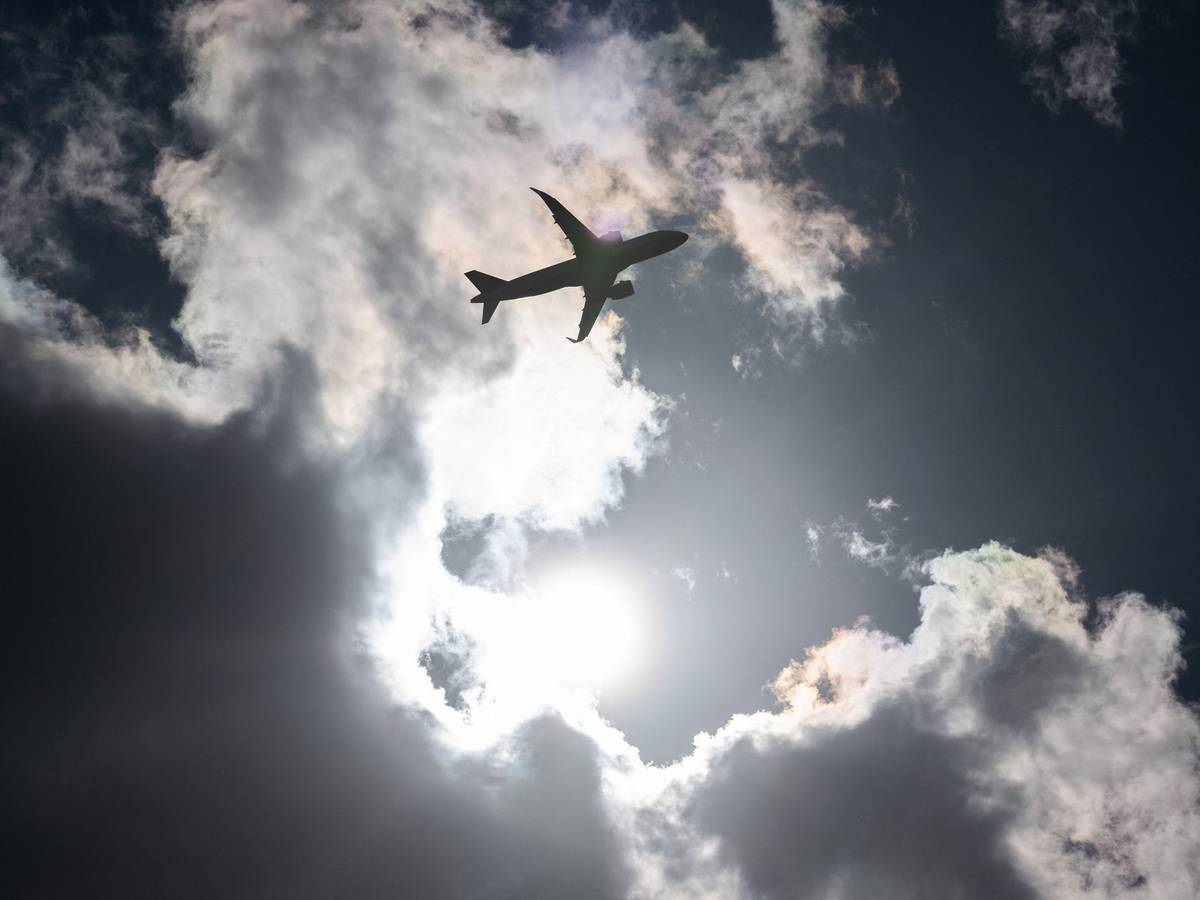 Lufthansa-Flug wegen brennender Powerbank umgeleitet