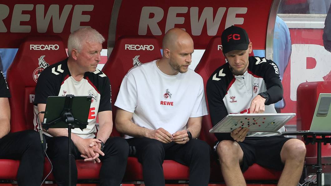 Armin Reutershahn, René Wagner und Denis Huckestein beim Spiel gegen Heidenheim.