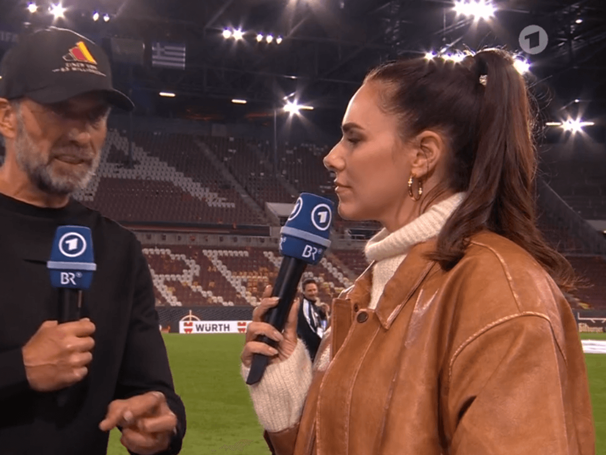 Jürgen Klopp bei Esther Sedlaczek am ARD-Mikrofon.