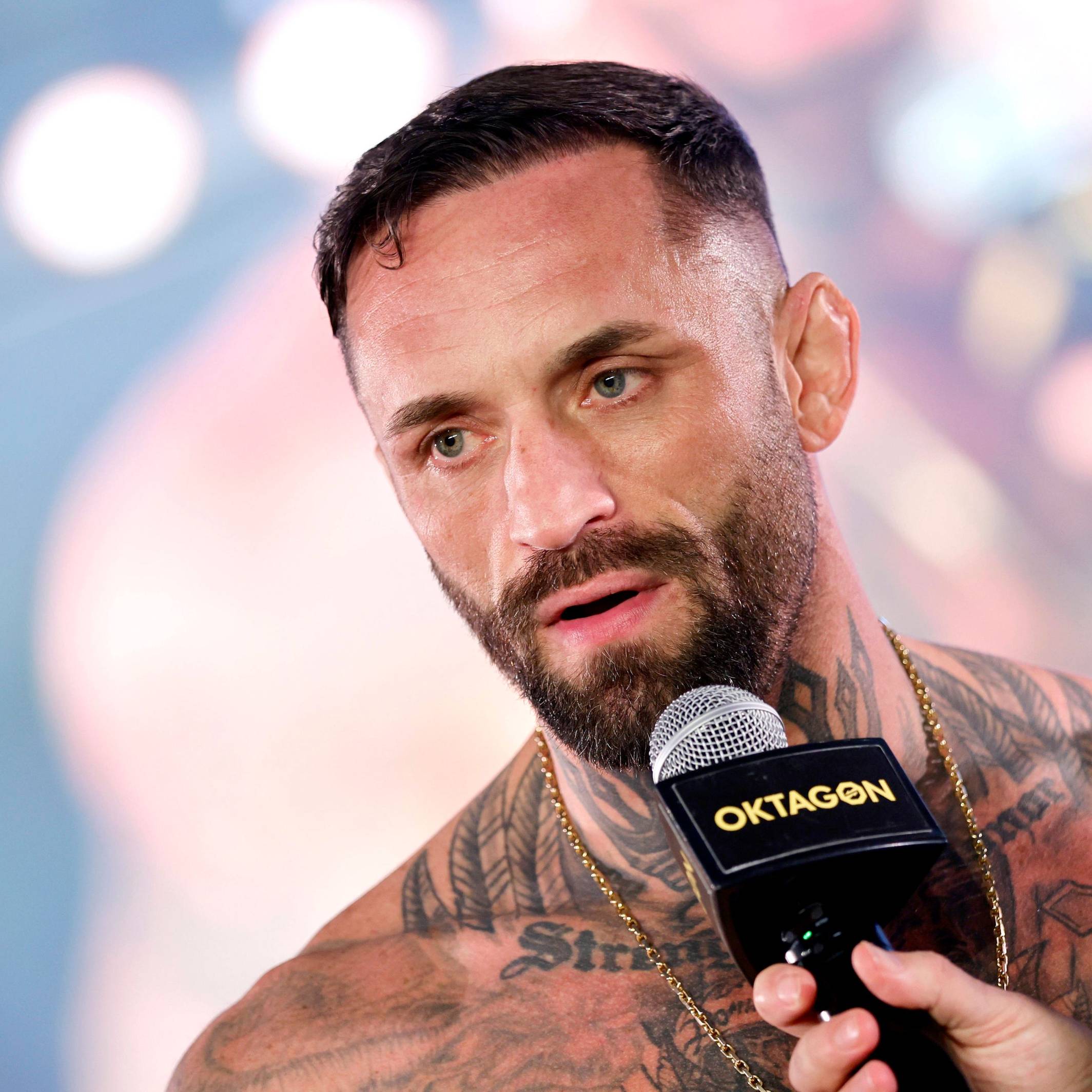 Christian Eckerlin gibt ein Oktagon-Interview.