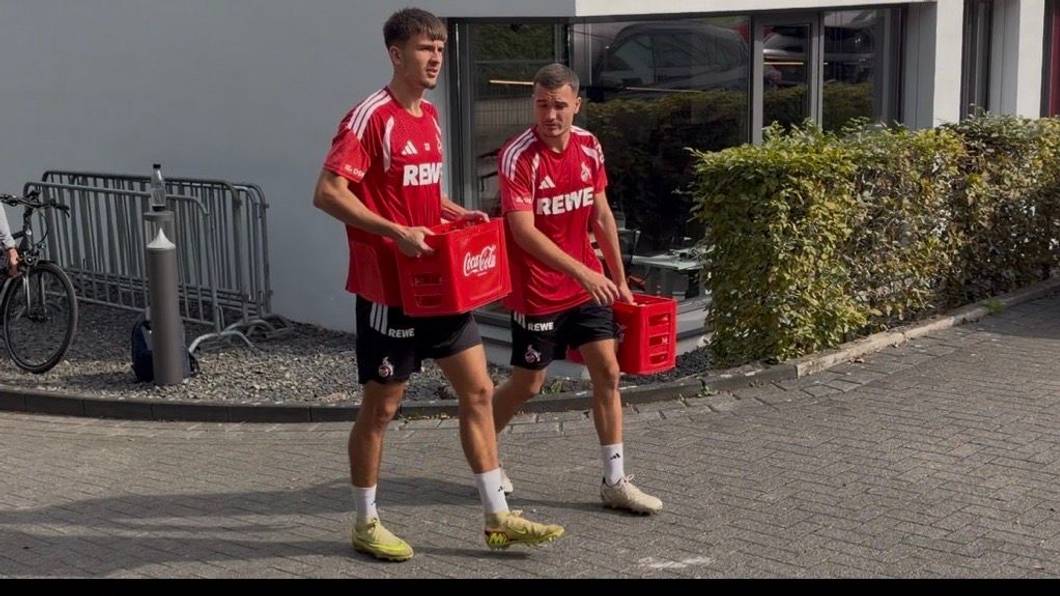 Luc Dabrowski und Etienne Borie (r.) auf dem Weg zum FC-Training am Geißbockheim