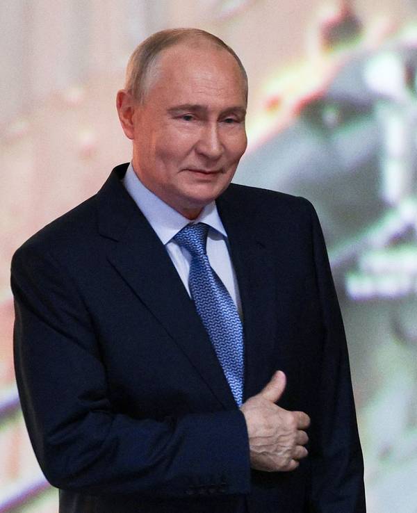 Russlands Präsident Wladimir Putin am 25. September im Mariinski-Theater in Sankt Petersburg. Geheimdienste warnen vor möglichen Angriffen.