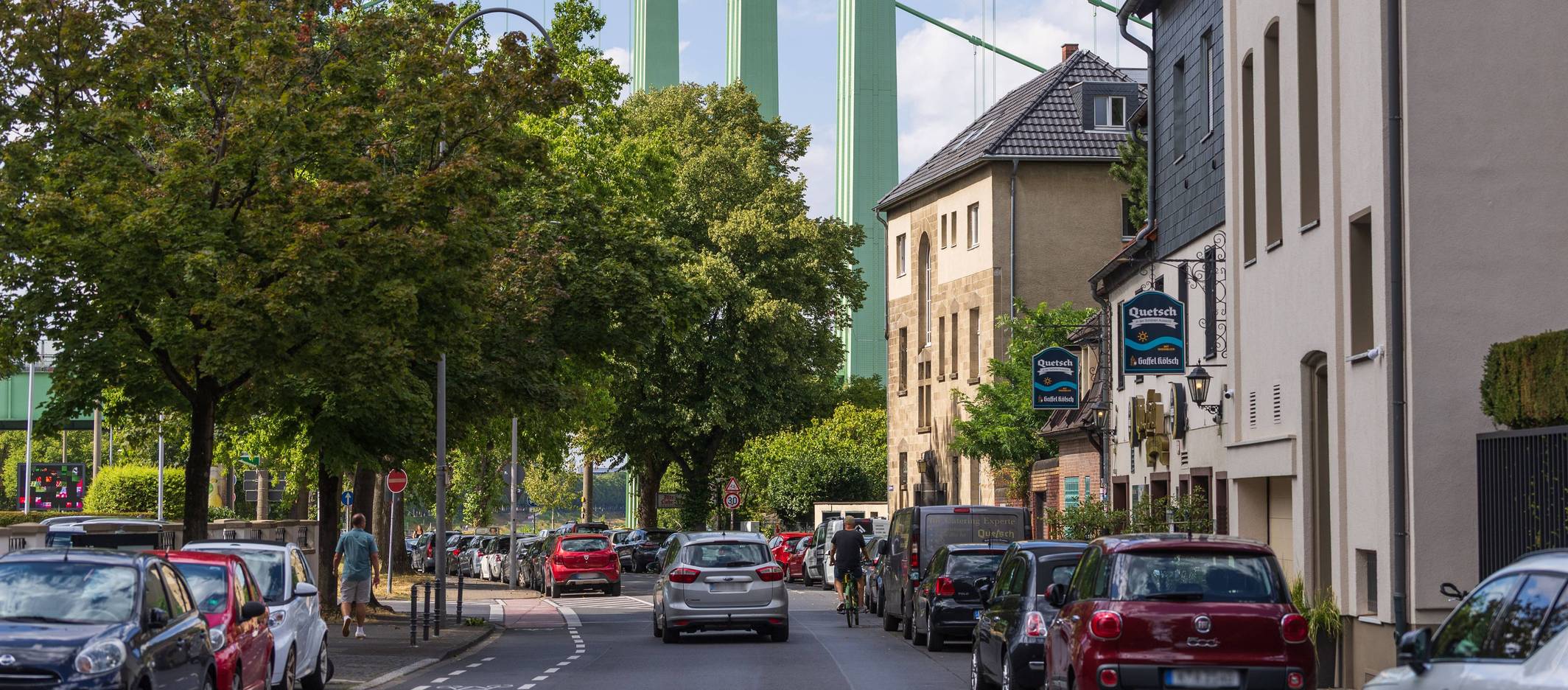 Wegen einer Bombenentschärfung muss am Dienstag der Kölner Stadtteil Rodenkirchen teilweise evakuiert werden. (Symbolbild)