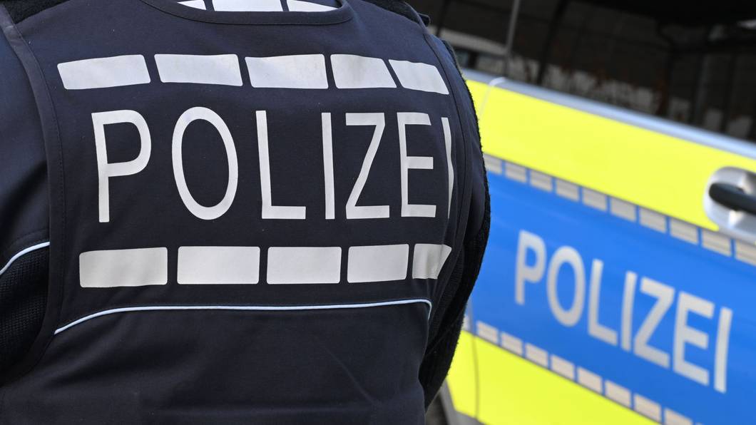 Bei der gefundenen Person handelt es sich wohl um einen seit Wochen vermissten Kölner. (Symbolbild)