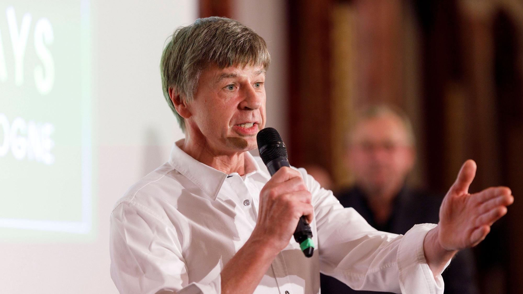 Koch Joachim Wissler auf der Bühne.