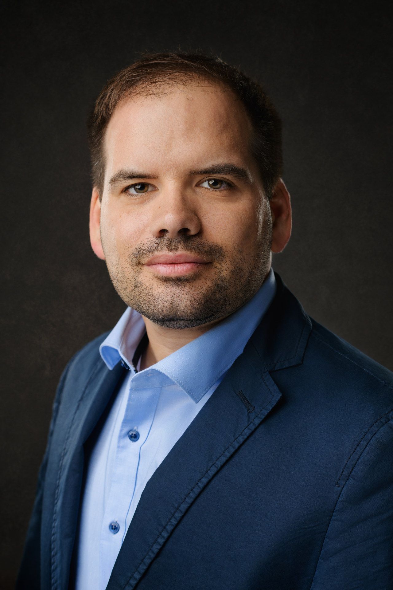 Pastor  Fabian Maysenhölder schrieb das Buch "Witchfluencer"