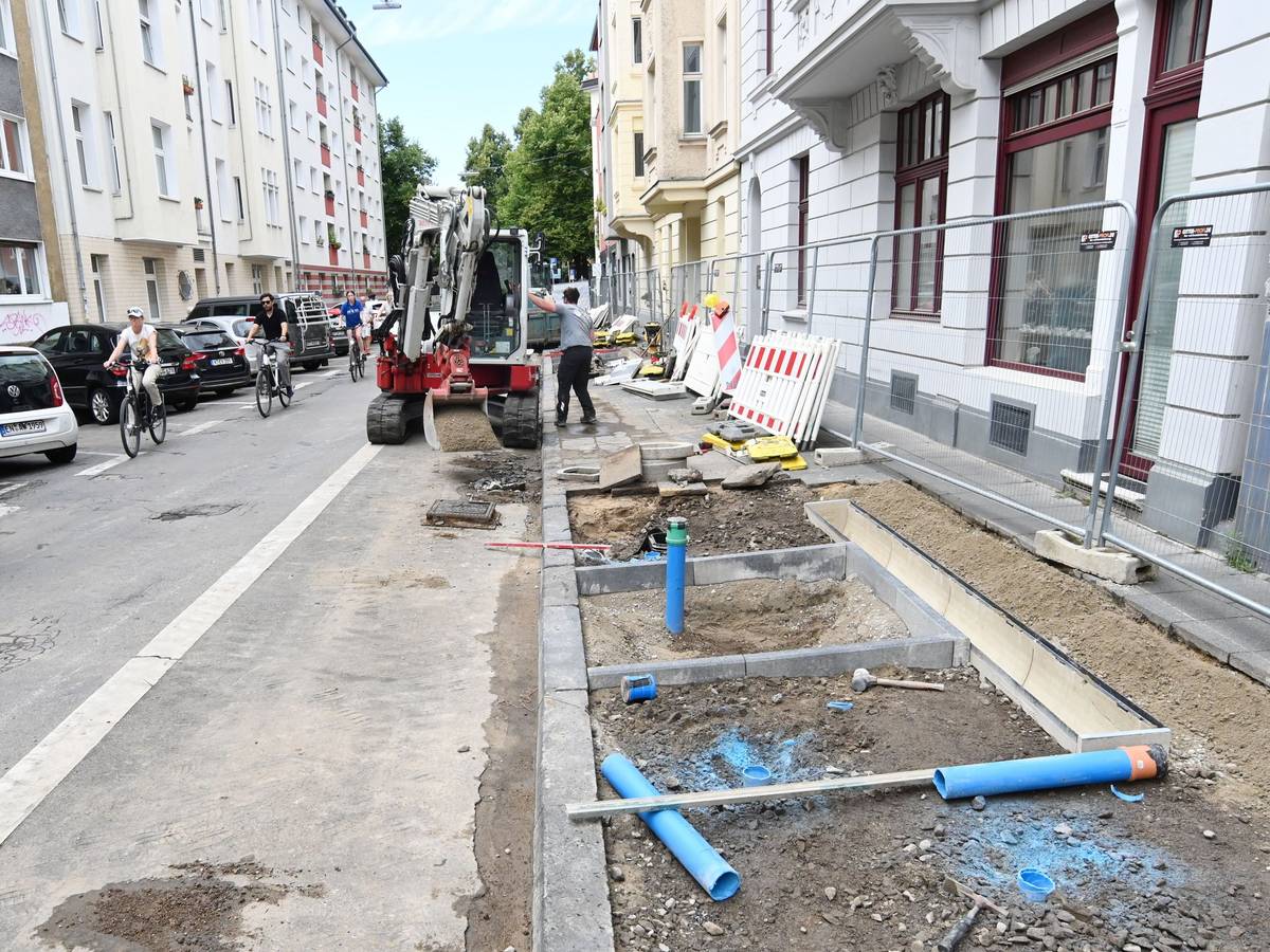 Im Agnesviertel und anderen Teilen der Innenstadt hat die Stadt Köln bereits mehr als 400 Parkplätze abgebaut.