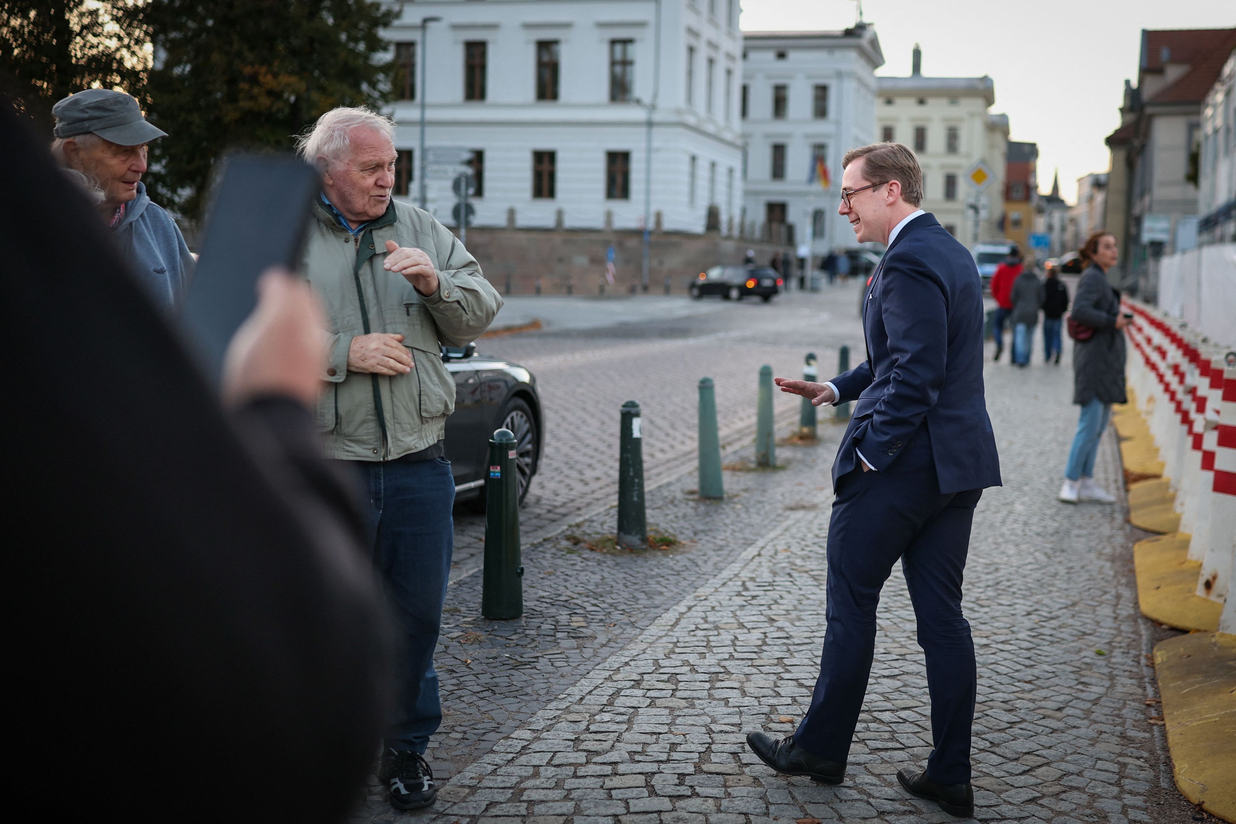 Philipp Amthor (CDU) in Schwerin: Über die ZDF-Doku „Inside CDU“ wird heftig diskutiert, auch über Amthor selbst.